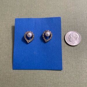 Elegant Pearl and Crystal Teardrop Earrings